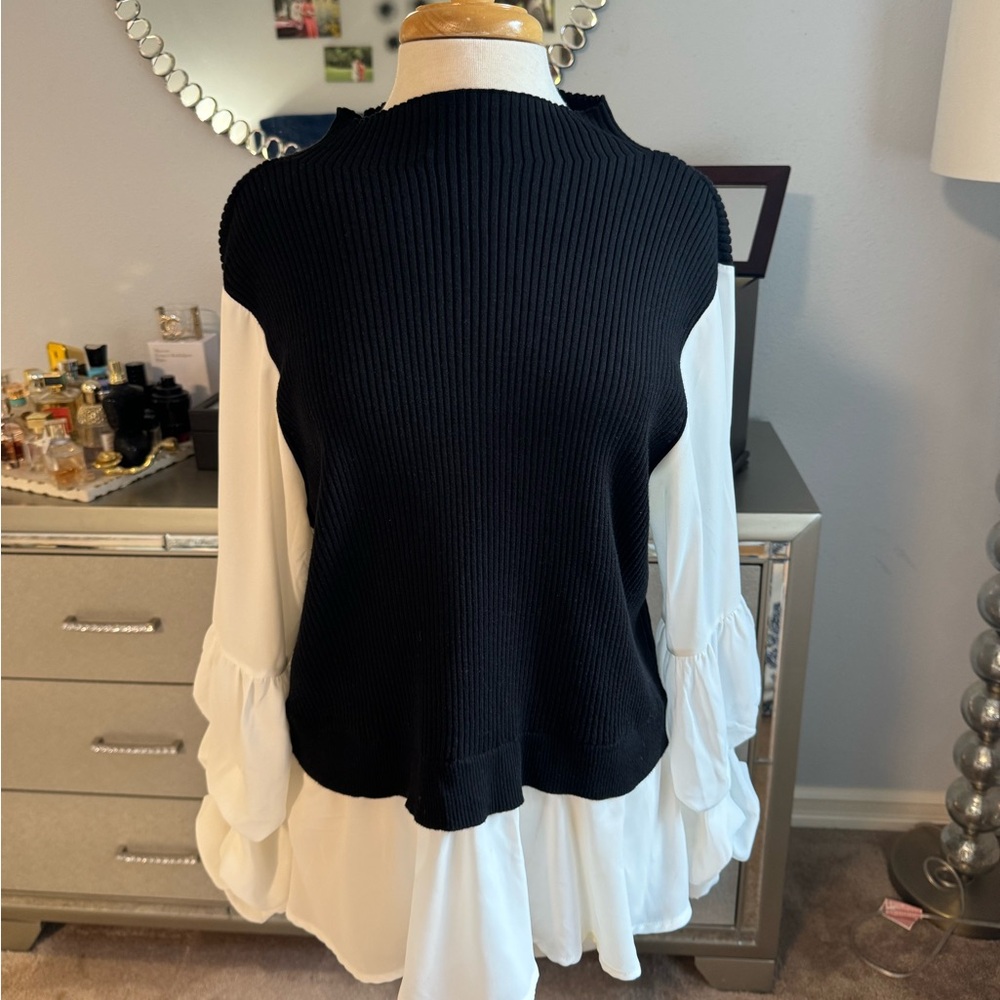 Halogen layered look with ballon sleeve size 1X